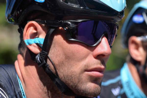 Oakley-jawbreak-mark-cavendish