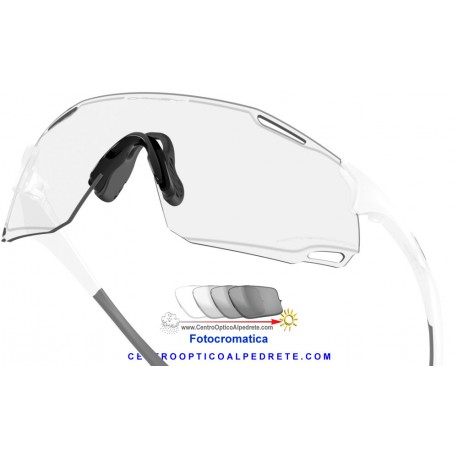 Cybr Dyno Matte White / Clear to Black Iridium Photochromic (OO9513D-01)