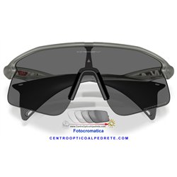 Oakley Stunt Devil Grey Ink / Clear to Black Iriidium Photochromic (OO9517-08)