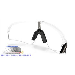 Oakley Sutro Lite Sweep Matte Clear / Clear to Black Iridium Photochromic (OO9465-39)