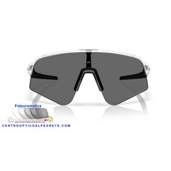 Oakley Sutro Lite Sweep Matte Clear / Clear to Black Iridium Photochromic (OO9465-39)