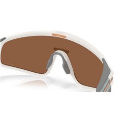 Oakley Latch Panel Matt Vapor / Prizm Tungsten (OO9404-21)