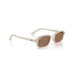 Gafas de sol Ray-Ban Zuri Blanco cálido nublado | Centro Óptico Alpedrete