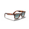 Gafas de sol Ray-Ban Wayfarer Ease Habana Rojo | Centro Óptico Alpedrete
