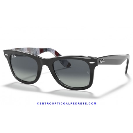 Ray-Ban WayFarer Classic Black / Crystal Light Blue Gradient (RB2140-13183A)