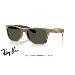 Ray-Ban New Wayfarer Green / Green (RB2132 682331)