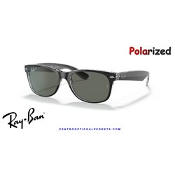 Ray-Ban New Wayfarer Black / Polarized Green Classic G-15 (RB2132 605258)