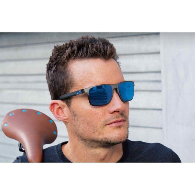 oakley holbrook sapphire prizm polarized